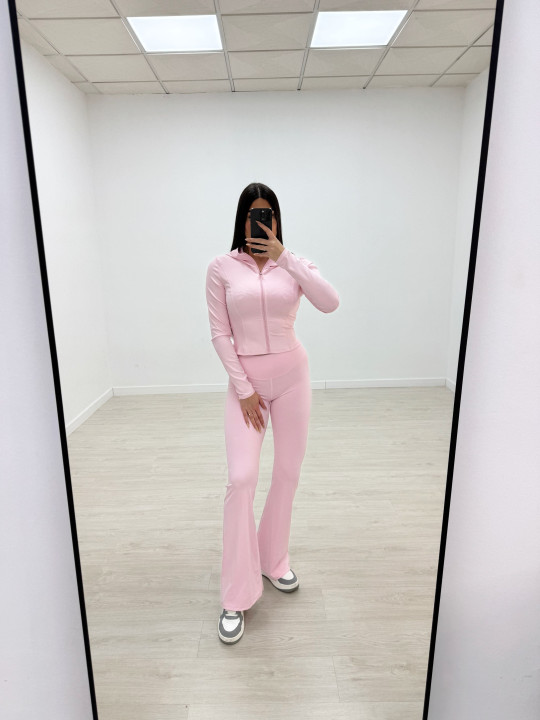 CONJUNTO DEPORTIVO CAMPANA ROSA