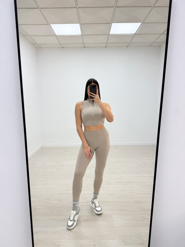 CONJUNTO DEPORTIVO SISA TOUPE