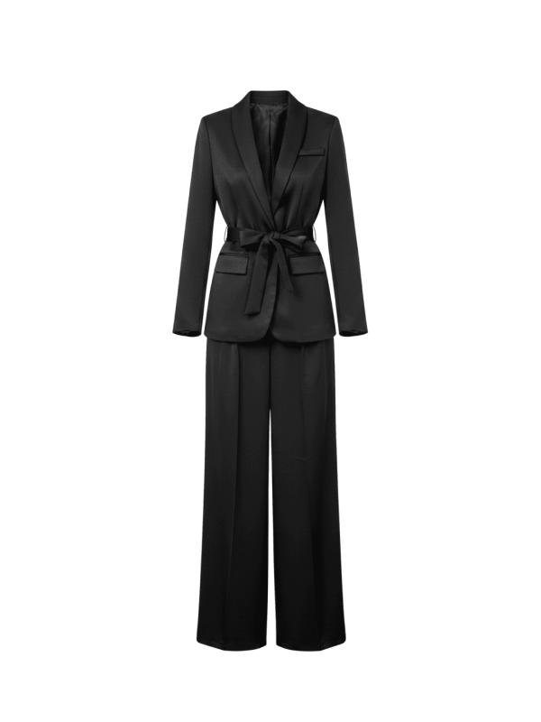 TRAJE SATÉN NEGRO