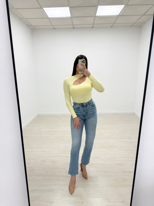 BODY LICRA CUT OUT AMARILLO