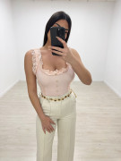 PANTALÓN SATINADO CON CINTURÓN - BEIGE