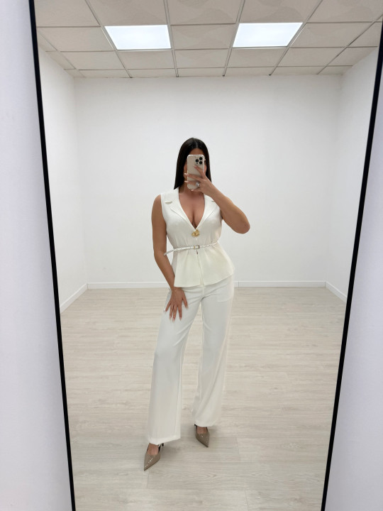 CHALECO DETALLE CINTURÓN - BLANCO