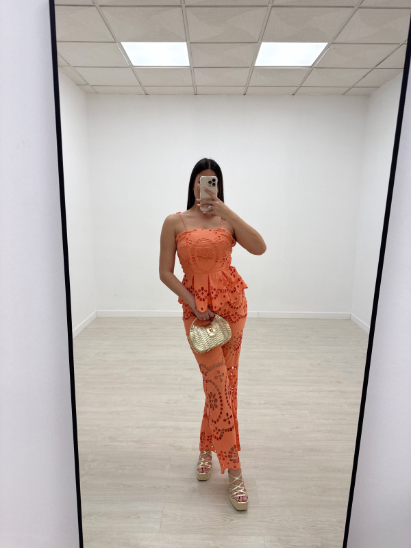 CONJUNTO BORRDADO PERFORADO CORAL