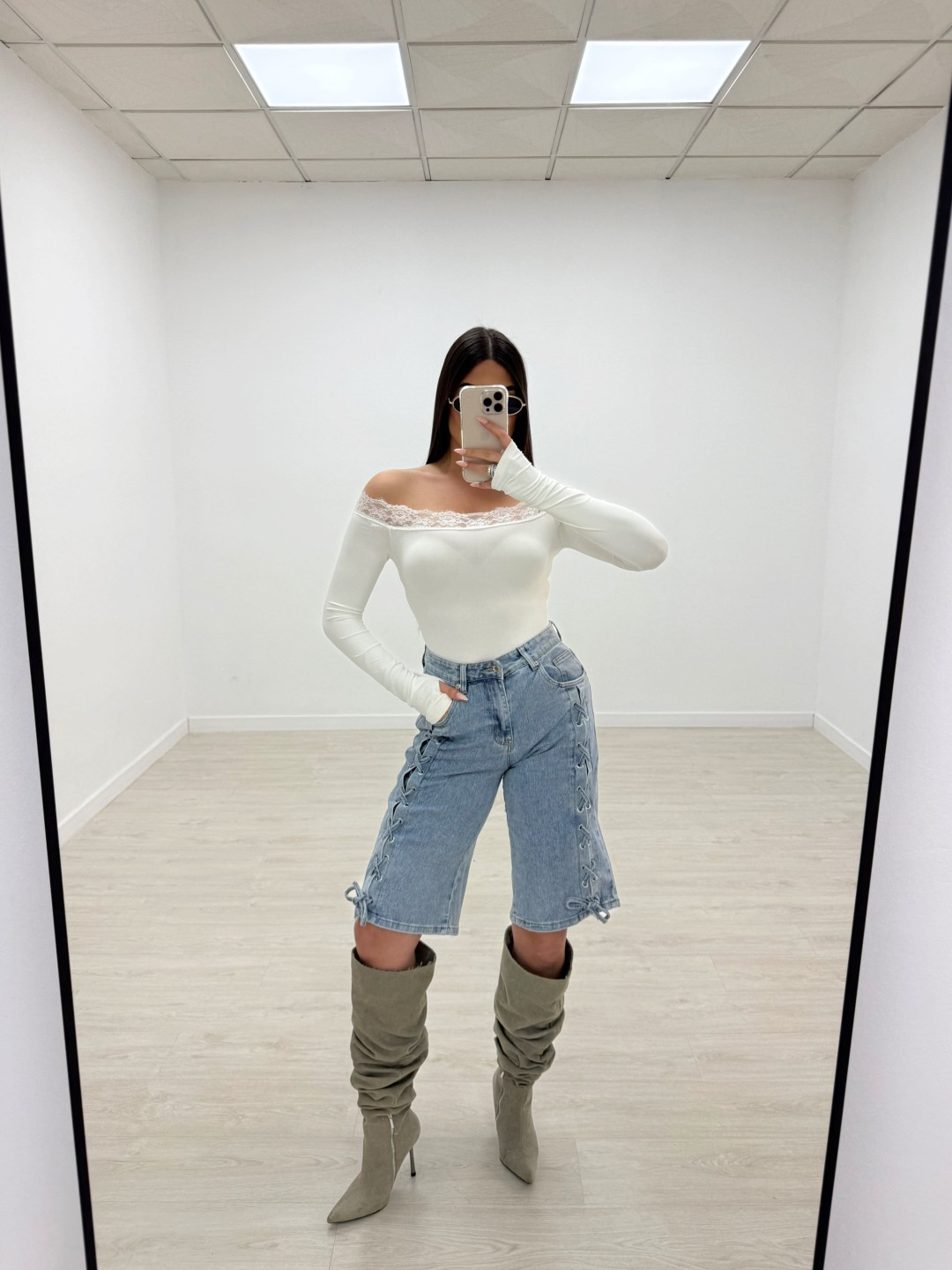 TOP ESCOTE BARCO ENCAJE - BLANCO