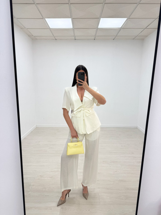 TRAJE ABRIL - BLANCO