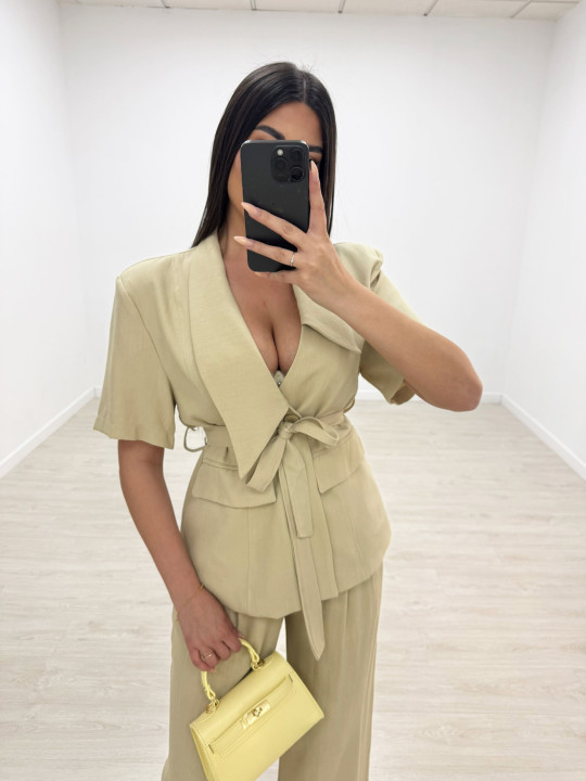 TRAJE ABRIL - CAMEL