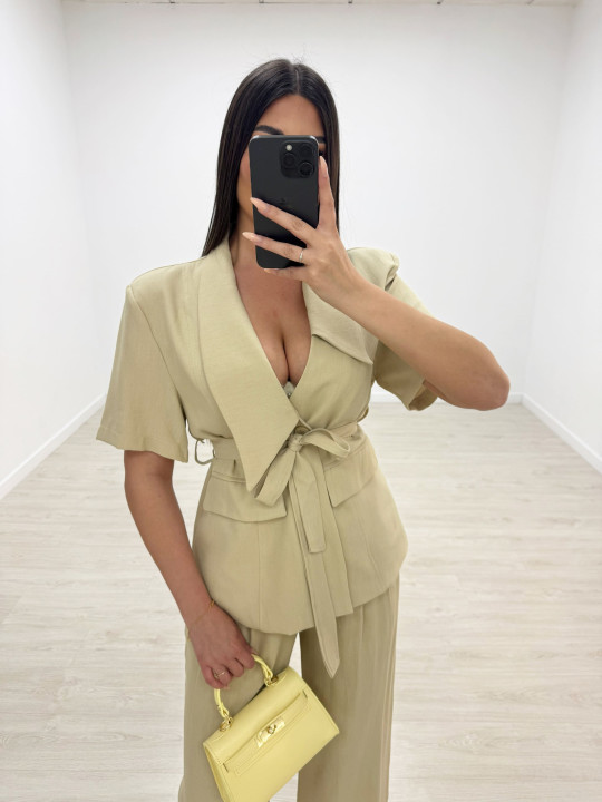 TRAJE ABRIL - CAMEL