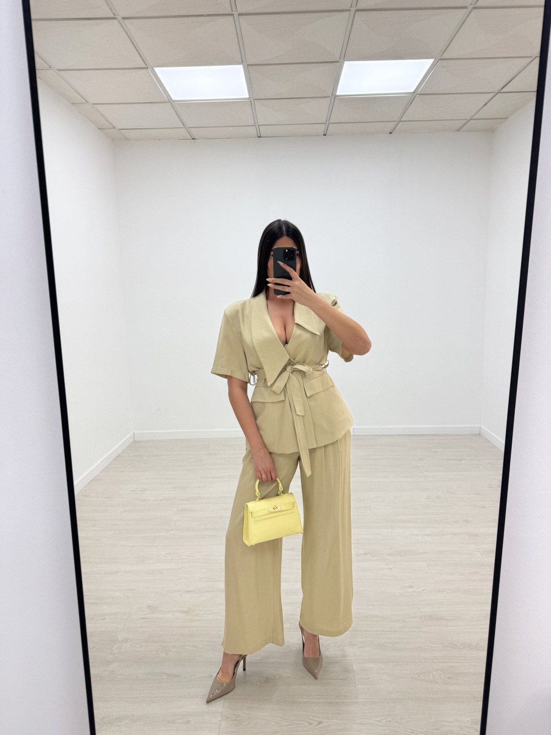 TRAJE ABRIL - CAMEL