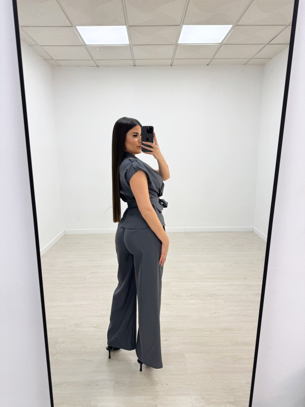 CONJUNTO LÍA PREMIUM - GRIS