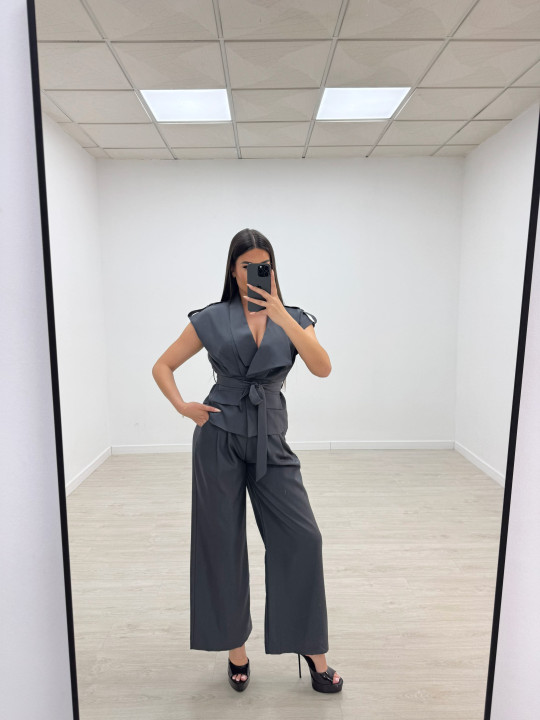 CONJUNTO LÍA PREMIUM - GRIS