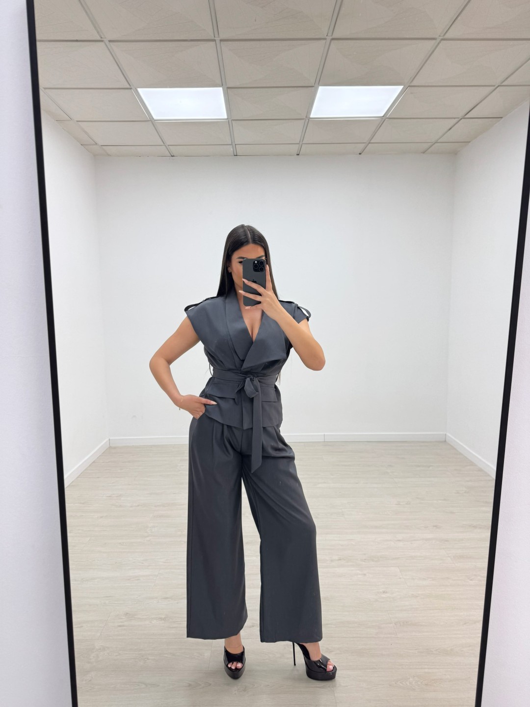CONJUNTO LÍA PREMIUM - GRIS