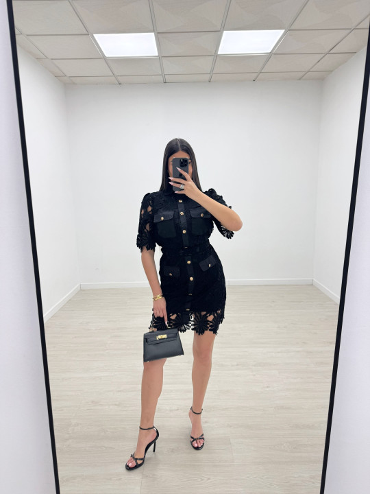 CONJUNTO FALDA PERFORADO Y BORDADO - NEGRO