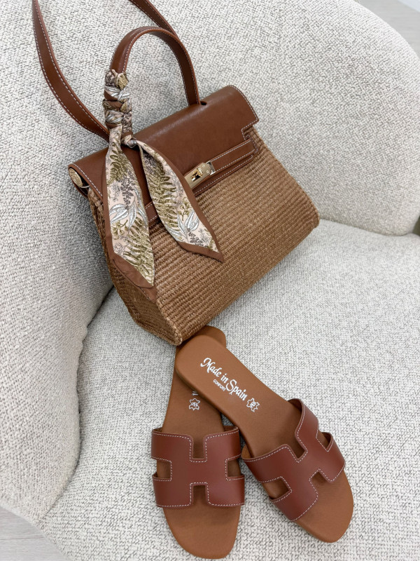 BOLSO KELLY RAFIA EXCLUSIVO - MATERIAL (PIEL 100%)