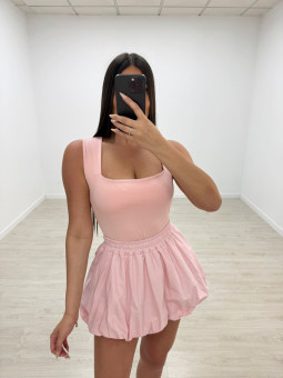 TOP BASIC LICRA ESCOTE CUADRADO - ROSA