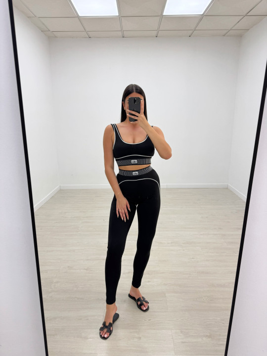 CONJUNTO DEPORTIVO A - NEGRO