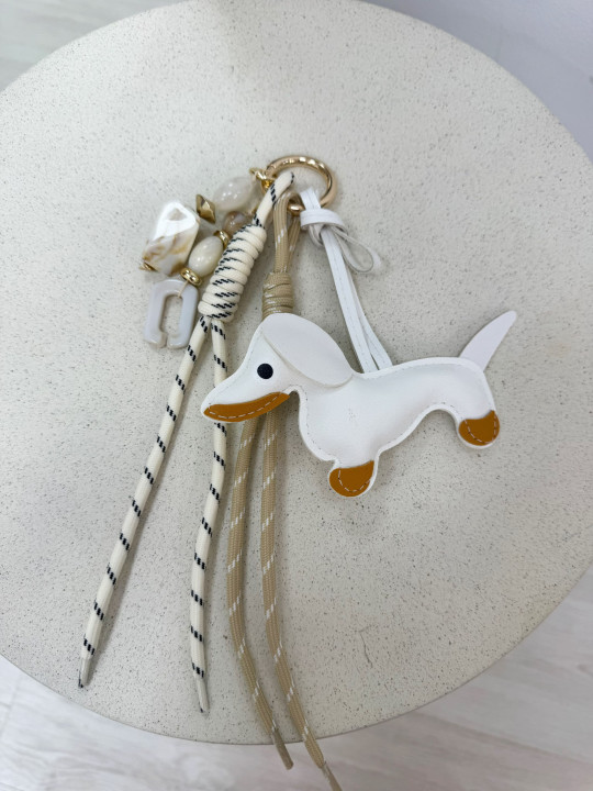 LLAVERO DOG (PIEL 100%) - BLANCO