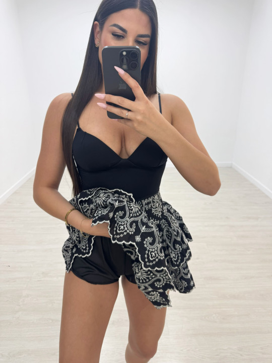FALDA SANTORINI BORDADA - NEGRO