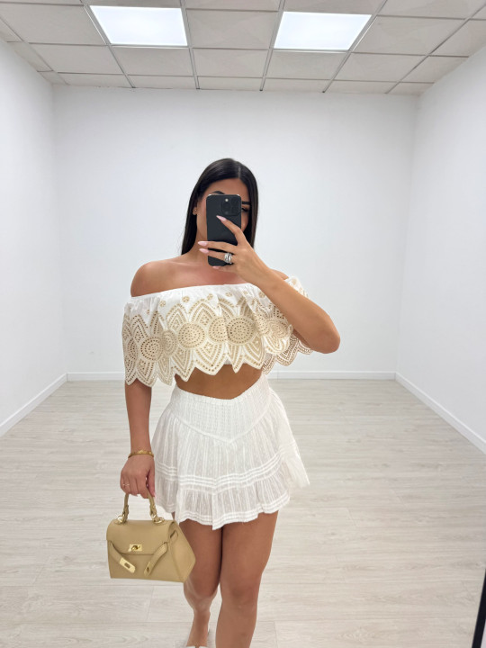 FALDA MINI BORDADA BLANCA