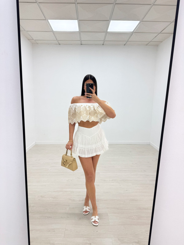 FALDA MINI BORDADA BLANCA