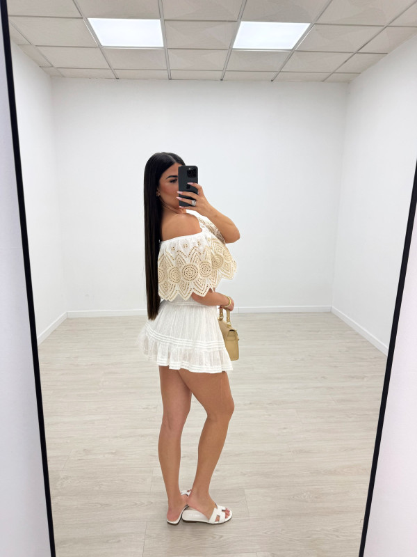 FALDA MINI BORDADA BLANCA