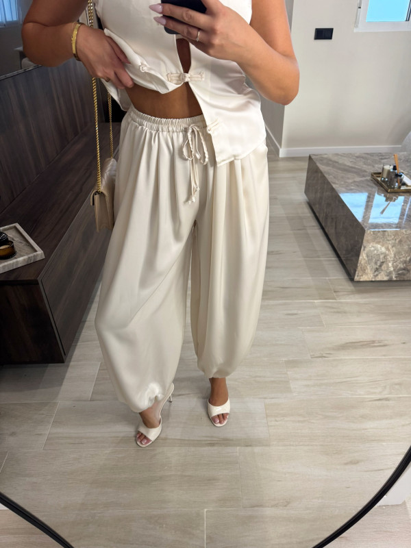 PANTALÓN GLOBO SATINADO - BEIGE