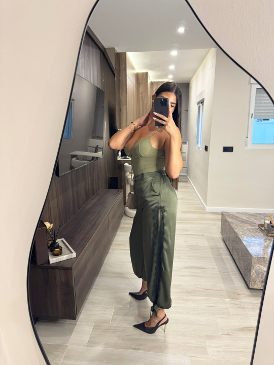 PANTALÓN SATINADO LAZADA - VERDE