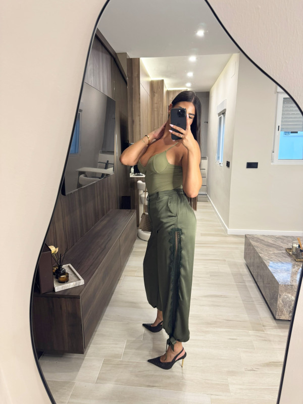 PANTALÓN SATINADO LAZADA - VERDE