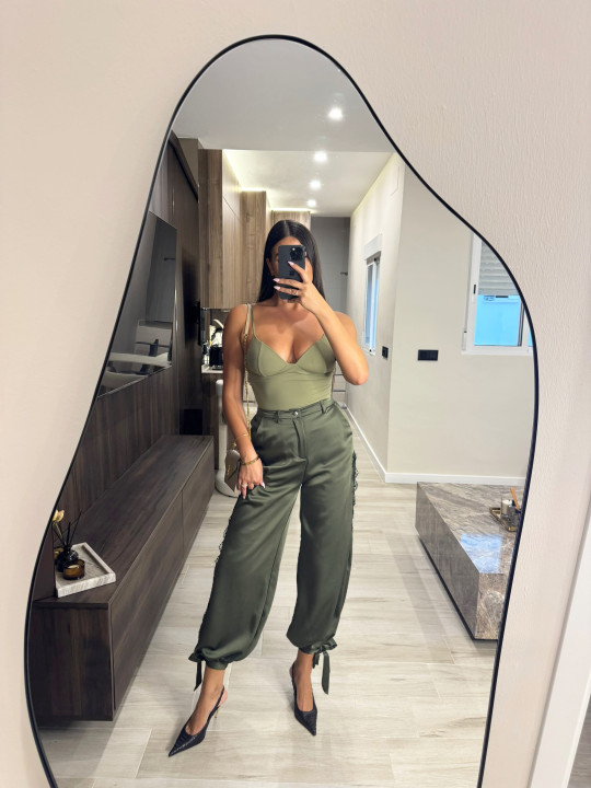 PANTALÓN SATINADO LAZADA - VERDE