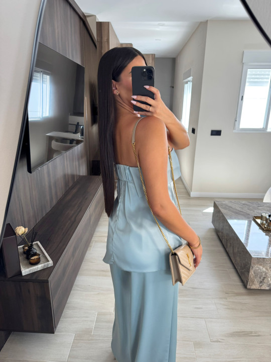 CONJUNTO CAMILLE - CELESTE SATINADO
