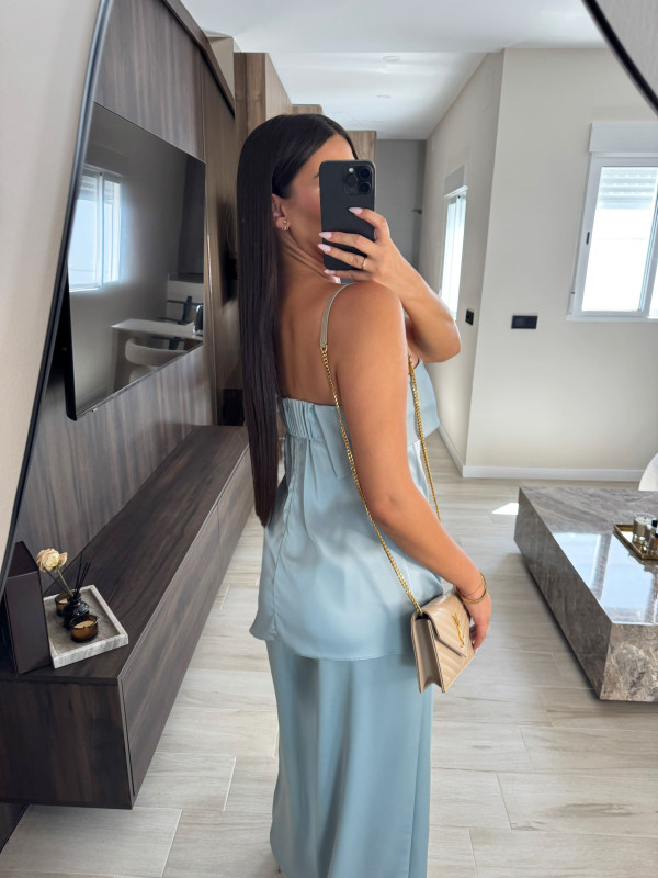 CONJUNTO CAMILLE - CELESTE SATINADO