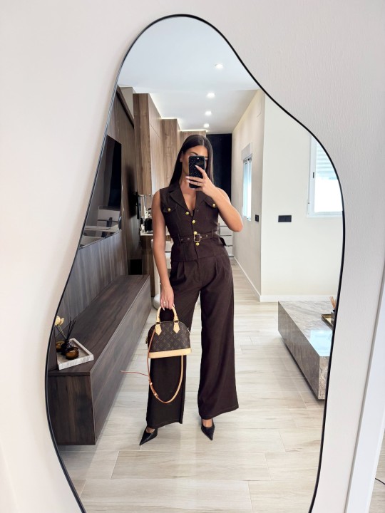 CONJUNTO CHALECO PREMIUM - MARRÓN
