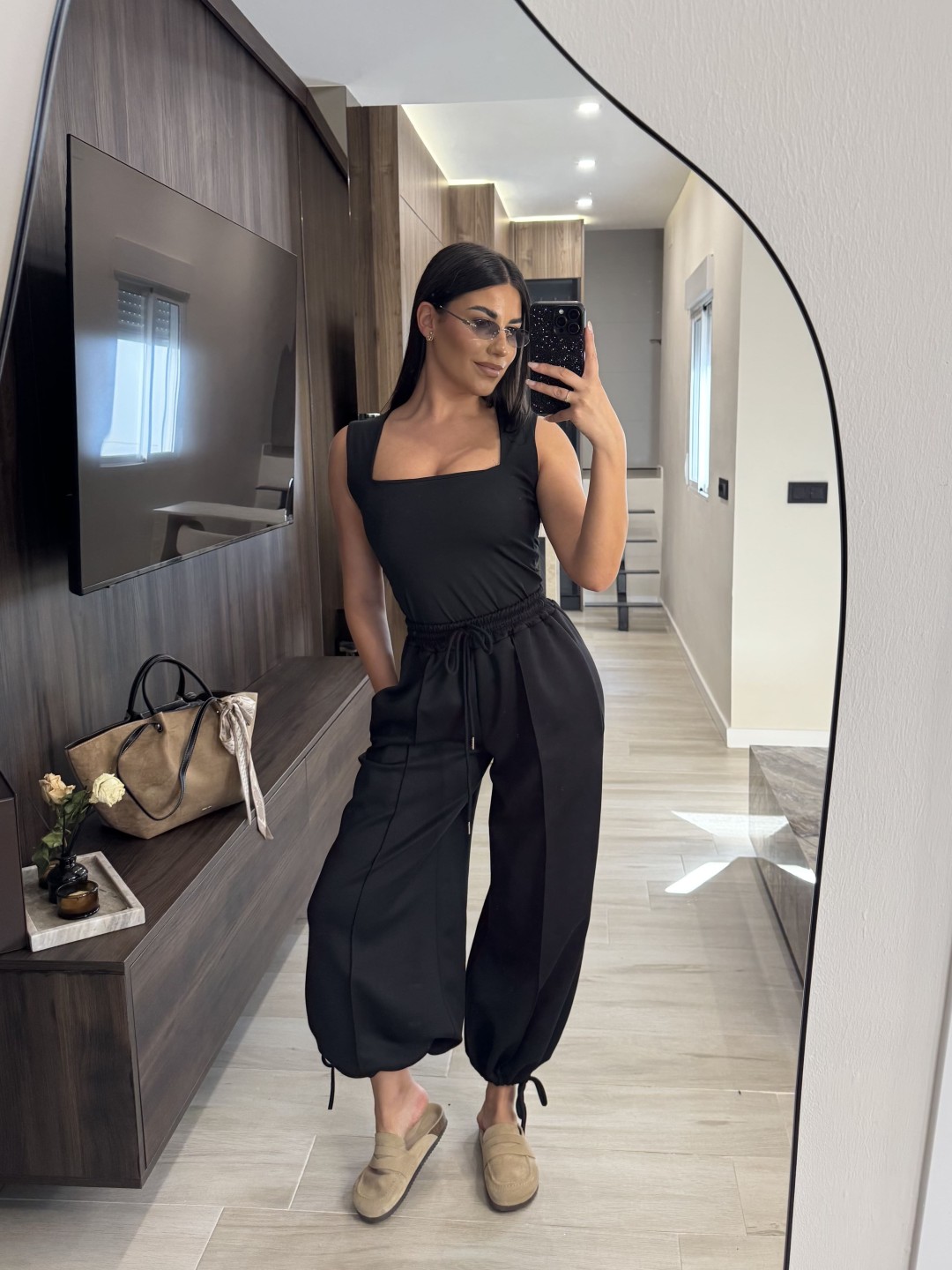 TOP LICRA FRÍA ESCOTE - NEGRO