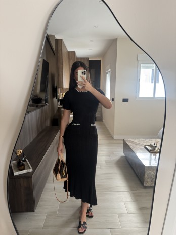 VESTIDO SANDRO PUNTO PERLAS - NEGRO