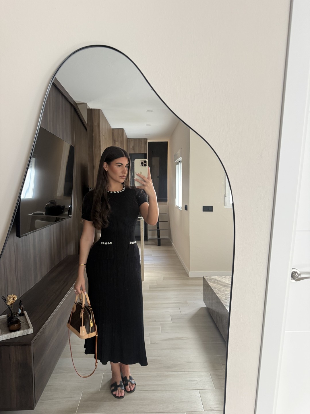 VESTIDO SANDRO PUNTO PERLAS - NEGRO