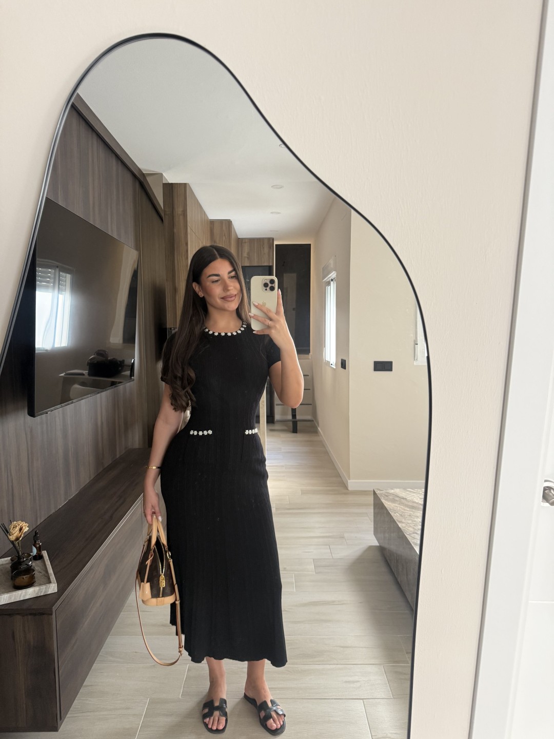 VESTIDO SANDRO PUNTO PERLAS - NEGRO