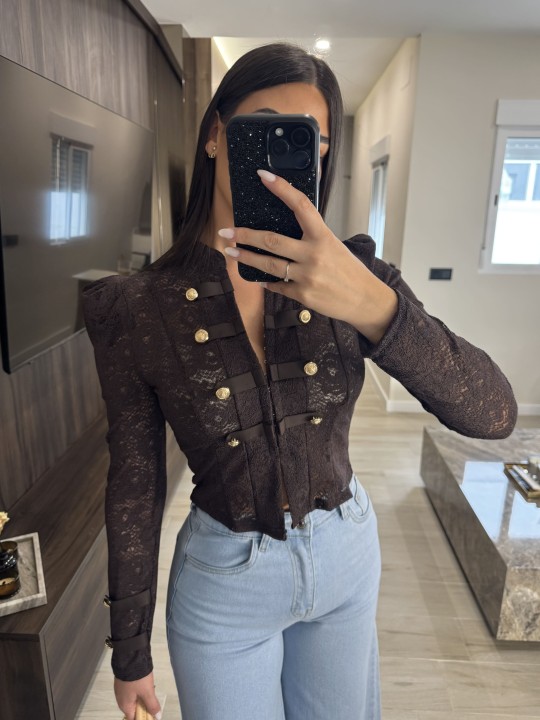 TOP MARIELA EXCLUSIVO - MARRÓN