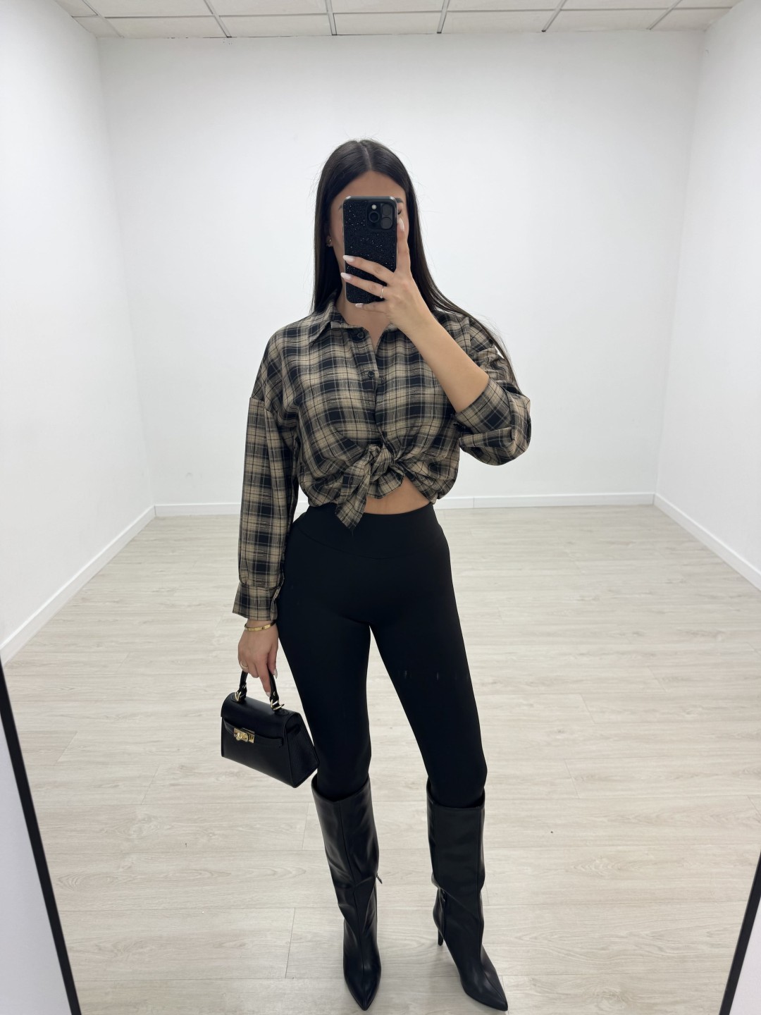 CAMISA CUADROS ANUDADA