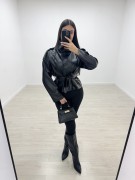 GABARDINA CROP POLIPIEL - NEGRA