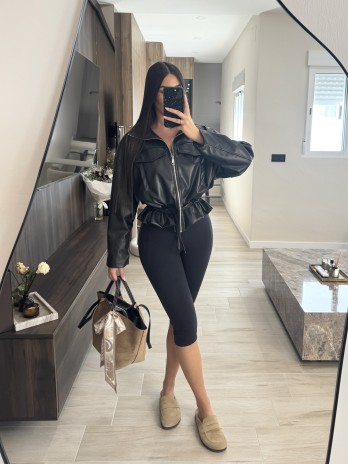LEGGINS LICRA FRÍA CAPRI - NEGRO