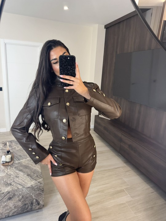CONJUNTO EXCLUSIVO PAULA - MARRÓN