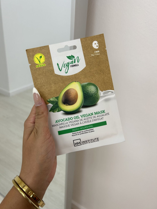 MASCARILLA VEGANA DE ACEITE DE AGUACATE